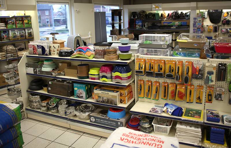 Artikelen voor honden in dierenspeciaalzaak Lichtenvoorde, Gunnewick Tuin en Dier